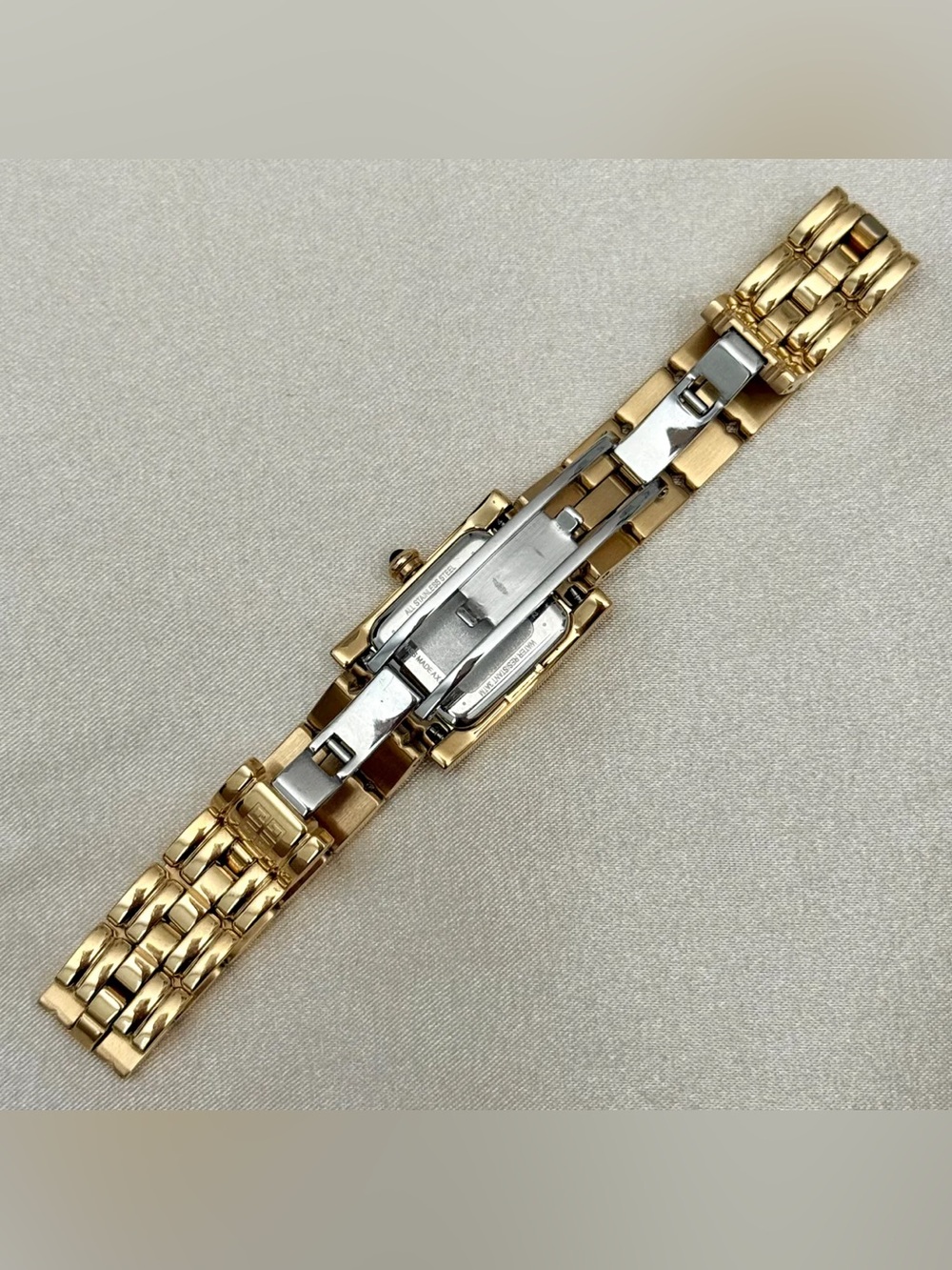AUTHENTIC RARE VINTAGE GIVENCHY MOTHER-OF-PEARL DAINTY WATCH - Picture 6 of 7